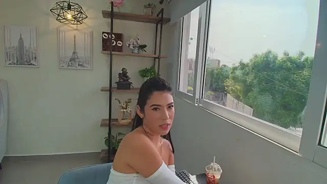 Snapshot of Sassy--Girl chatting on 07/12/26, 01:46 Sassy--Girl online show from 07/12/26, 01:46