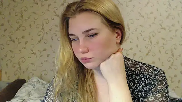 mmmPinUpGirl online show from 03/01/25, 08:31