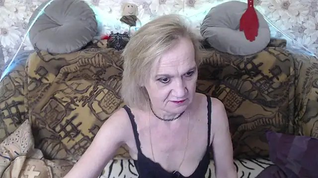 Snapshot of MissBekker chatting on 01/10/25, 08:29 MissBekker online show from 01/10/25, 08:29