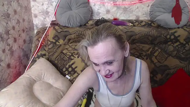 Snapshot of MissBekker chatting on 03/18/25, 08:15 MissBekker online show from 03/18/25, 08:15