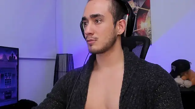 AlexRivera6 online show from 12/09/24, 01:51