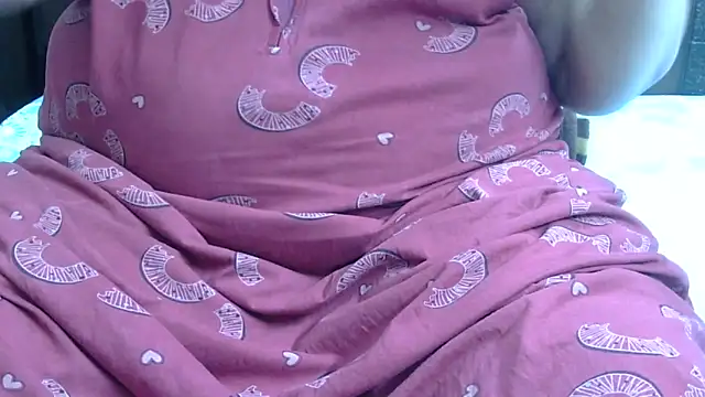 Kavya XX online show from 10/16/25, 12:44