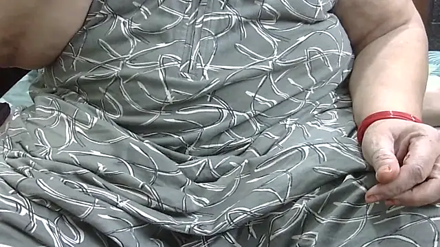 Snapshot of Kavya_XX chatting on 11/01/25, 02:24 Kavya XX online show from 11/01/25, 02:24