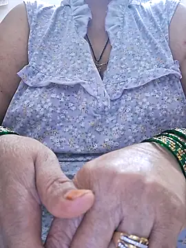 Snapshot of Kavya_XX chatting on 11/05/25, 06:30 Kavya XX online show from 11/05/25, 06:30