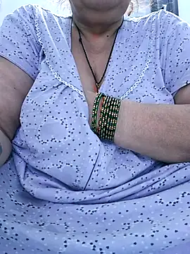 Snapshot of Kavya_XX chatting on 11/12/25, 11:43 Kavya XX online show from 11/12/25, 11:43