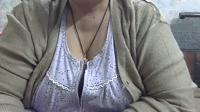 Snapshot of Kavya_XX chatting on 11/14/25, 06:45 Kavya XX online show from 11/14/25, 06:45