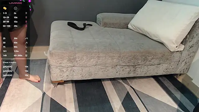 Funny room online show from 03/09/25, 09:57