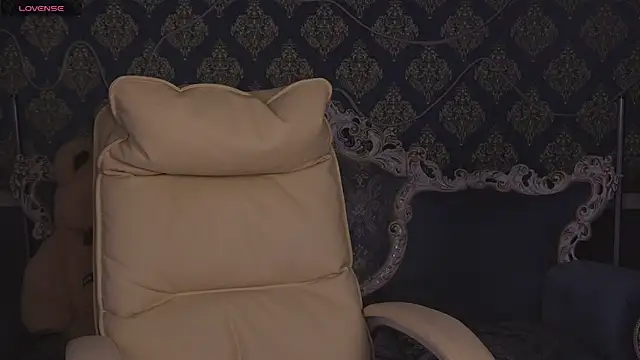 Daphne Moss online show from 09/18/25, 01:02