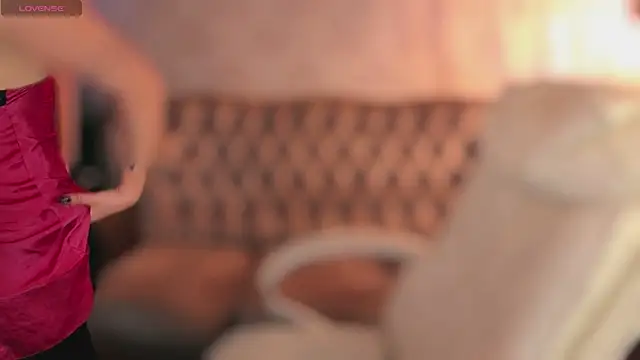 Daphne Moss online show from 01/18/26, 01:59