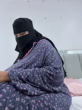 Snapshot of Submissive_Arab chatting on 12/01/24, 06:52 Submissive Arab online show from 12/01/24, 06:52