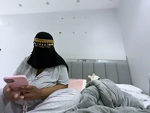 Snapshot of Submissive_Arab chatting on 02/08/25, 08:32 Submissive Arab online show from 02/08/25, 08:32