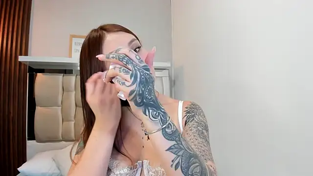 LANA-JONNES online show from 03/12/25, 03:02