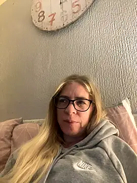 jayjencam online show from 10/06/25, 09:01