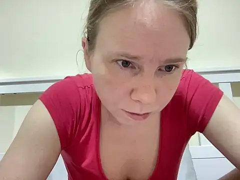 SweetLucy96 online show from 11/14/25, 12:04