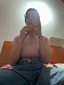  Niah  online show from 01/10/26, 12:45