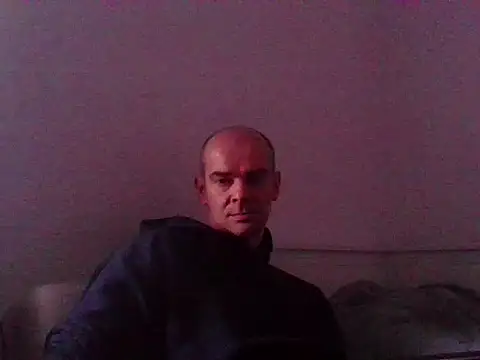 Snapshot of BadRec40 chatting on 02/21/26, 03:24 BadRec40 online show from 02/21/26, 03:24