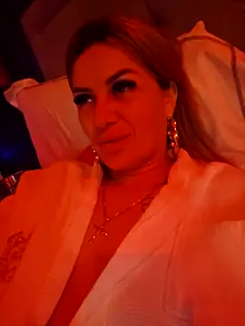 Snapshot of sweetdaiana23 chatting on 03/16/26, 07:18 sweetdaiana23 online show from 03/16/26, 07:18