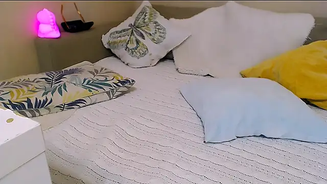 OLIVIA CANDY online show from 09/16/25, 05:19