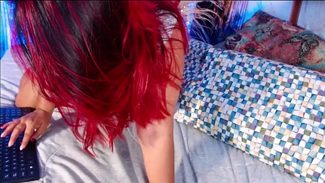 Snapshot of gatuwildhott chatting on 03/29/26, 04:51 gatuwildhott online show from 03/29/26, 04:51