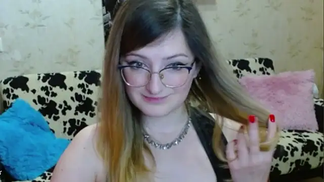 Snapshot of Arielsssplash chatting on 09/29/25, 07:13 Arielsssplash online show from 09/29/25, 07:13