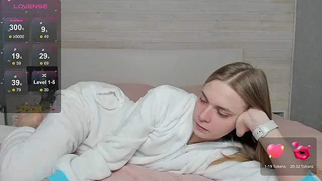 molly hunt  online show from 01/15/25, 06:12