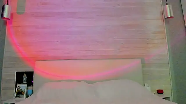 Snapshot of molly_hunt_ chatting on 03/03/26, 03:56 molly hunt online show from 03/03/26, 03:56