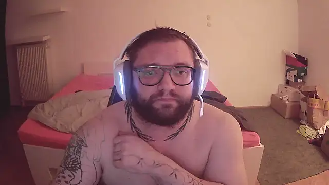 tiltusmaximusv online show from 02/11/25, 06:22