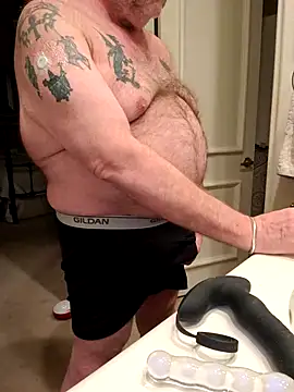 Snapshot of mrwizard4570 chatting on 03/07/26, 08:33 mrwizard4570 online show from 03/07/26, 08:33