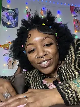 Snapshot of Kayyummy98 chatting on 12/02/24, 02:31 Kayyummy98 online show from 12/02/24, 02:31