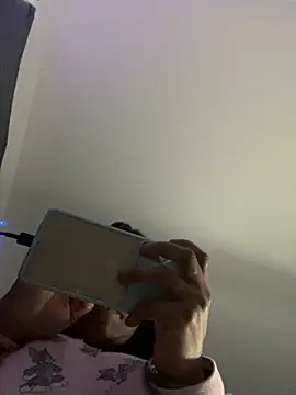 Snapshot of Kayyummy98 chatting on 02/09/25, 01:44 Kayyummy98 online show from 02/09/25, 01:44