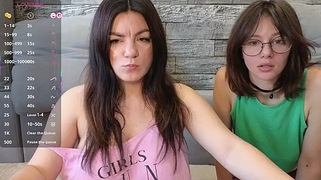 Vika loves you online show from 10/16/25, 02:12