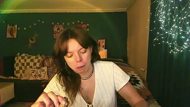 Snapshot of ClancyMorissey chatting on 06/14/26, 04:42 ClancyMorissey online show from 06/14/26, 04:42