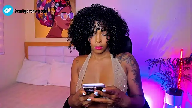 Snapshot of AitanaBrown_ chatting on 06/05/26, 09:31 AitanaBrown online show from 06/05/26, 09:31