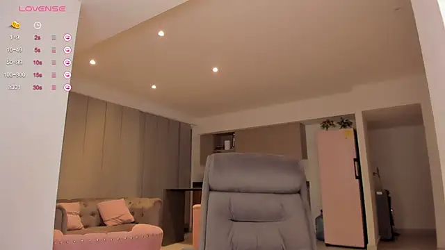 sofiia piink online show from 11/22/25, 11:37