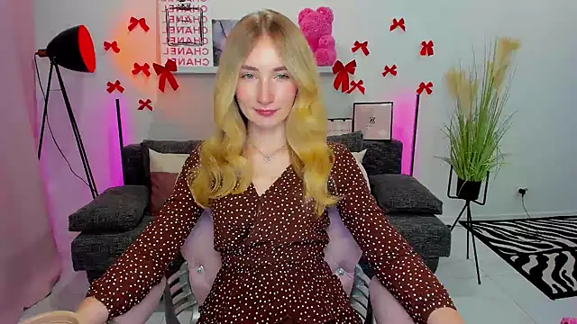 bella  rose online show from 02/18/25, 07:19