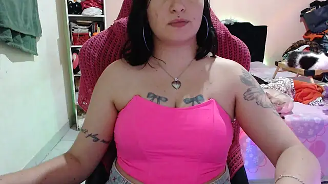 Snapshot of Ta_maravilhosaaa chatting on 12/27/24, 01:43 Ta maravilhosaaa online show from 12/27/24, 01:43