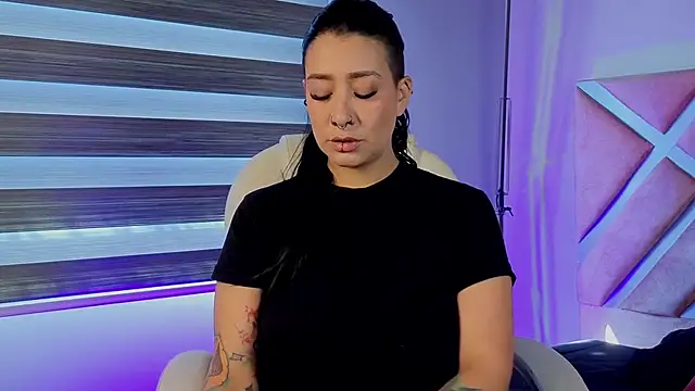  kelly hous36 online show from 02/28/26, 01:12