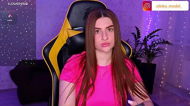 Snapshot of Elishka_ chatting on 12/07/24, 07:32 Elishka online show from 12/07/24, 07:32