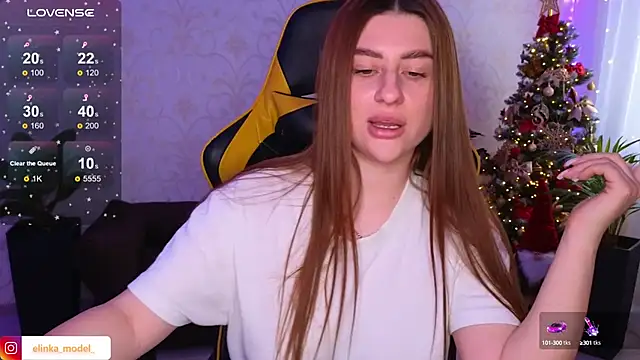 Snapshot of Elishka_ chatting on 12/15/24, 09:03 Elishka online show from 12/15/24, 09:03