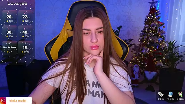 Snapshot of Elishka_ chatting on 12/18/24, 06:10 Elishka online show from 12/18/24, 06:10