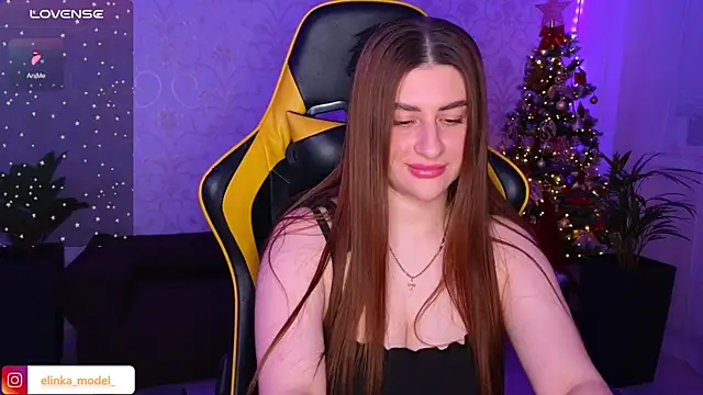 Snapshot of Elishka_ chatting on 12/29/24, 04:51 Elishka online show from 12/29/24, 04:51