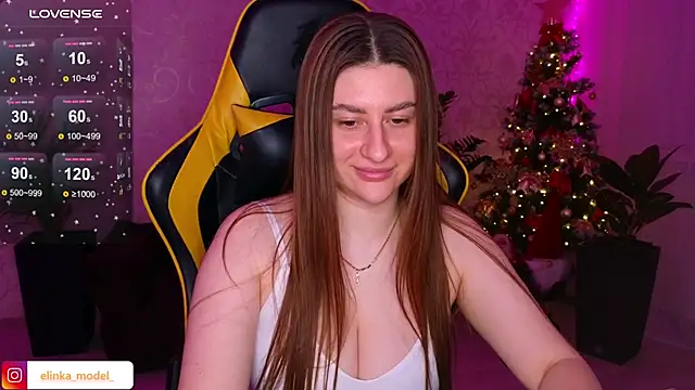 Snapshot of Elishka_ chatting on 01/04/25, 05:37 Elishka online show from 01/04/25, 05:37