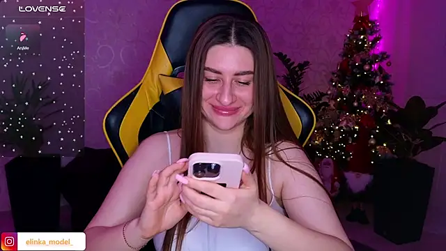 Snapshot of Elishka_ chatting on 01/07/25, 09:03 Elishka online show from 01/07/25, 09:03