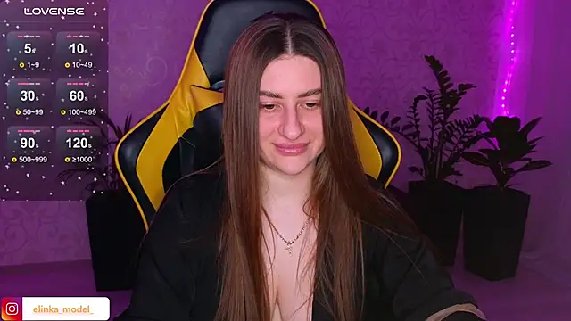 Snapshot of Elishka_ chatting on 02/09/25, 06:05 Elishka online show from 02/09/25, 06:05