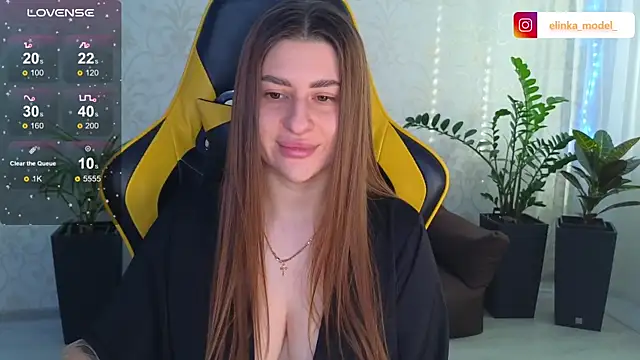 Snapshot of Elishka_ chatting on 02/26/25, 06:37 Elishka online show from 02/26/25, 06:37