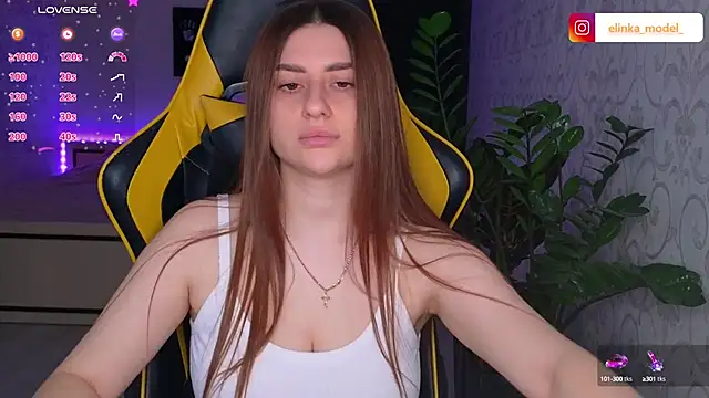 Snapshot of Elishka_ chatting on 03/15/25, 03:27 Elishka online show from 03/15/25, 03:27