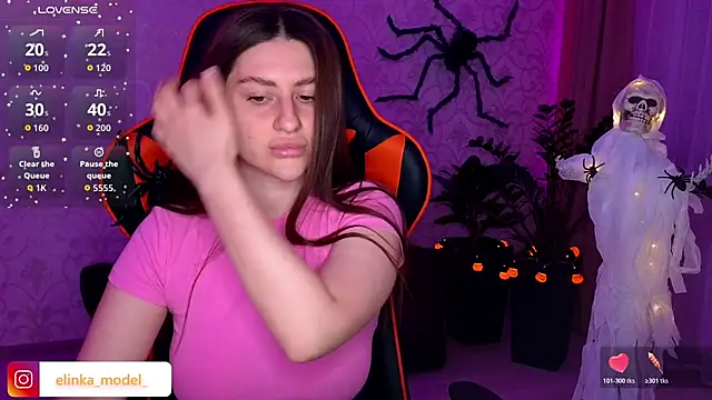 Snapshot of Elishka_ chatting on 10/24/25, 03:52 Elishka online show from 10/24/25, 03:52