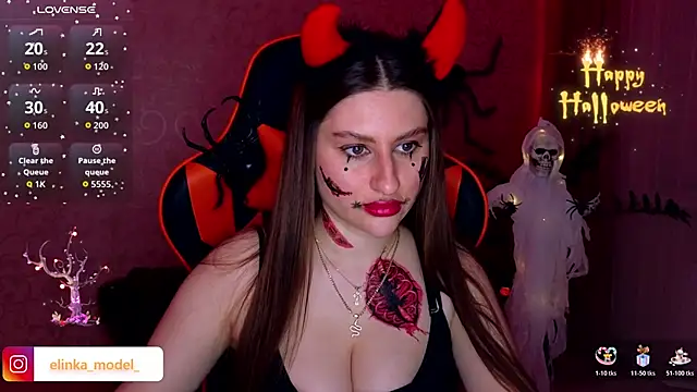 Snapshot of Elishka_ chatting on 10/31/25, 08:21 Elishka online show from 10/31/25, 08:21