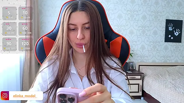 Snapshot of Elishka_ chatting on 03/21/26, 08:19 Elishka online show from 03/21/26, 08:19