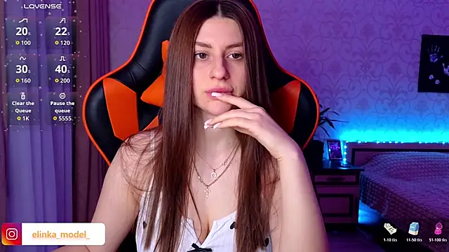 Snapshot of Elishka_ chatting on 03/21/26, 09:40 Elishka online show from 03/21/26, 09:40